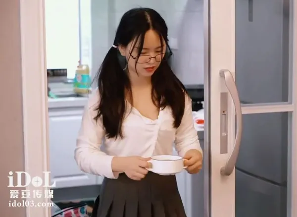 phim sex hoc sinh trung quốc Con gái về quê ăn tết bị bố dượng nện vì càng lớn càng ngon